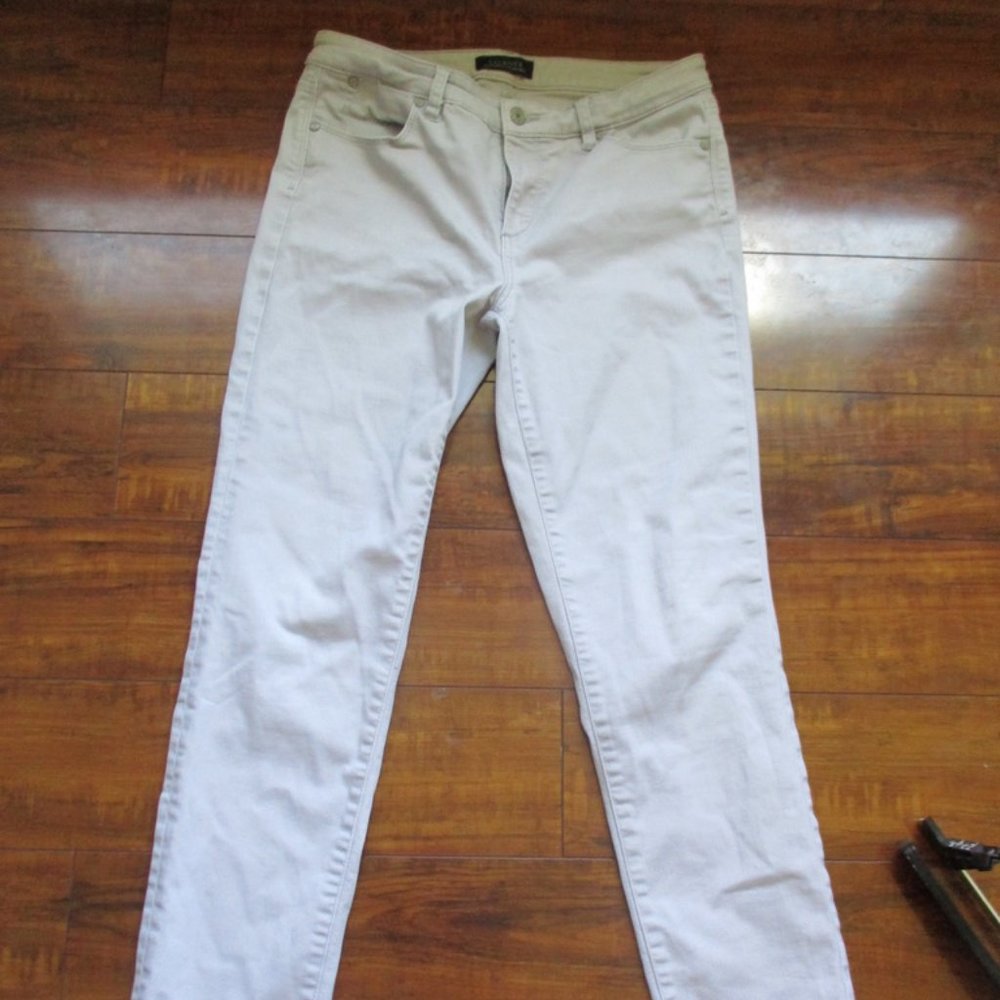 CLASSIC PREPPY Talbots Slim Ankle Jeans in Grey, size 8 LIGHT ACADEMIA